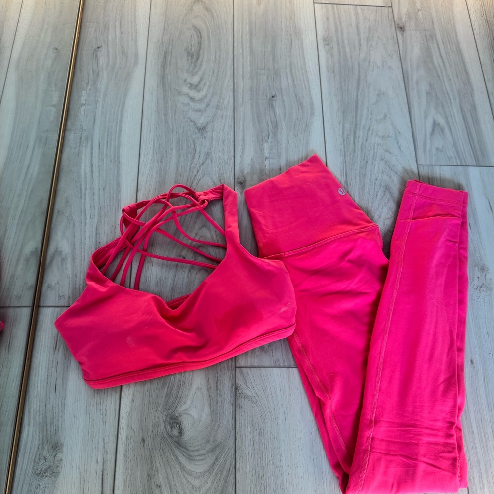 Lululemon Athletica Bra and Leggings Set in Lipgloss